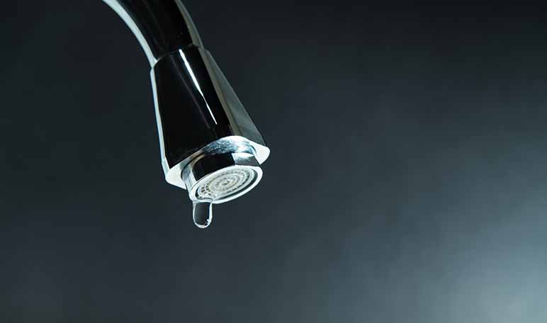 Consejos para ahorrar agua en el hogar - Trucos de hogar caseros